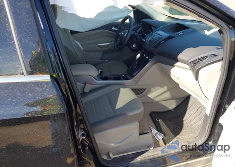 2016 Ford Escape Se z USA, uszkodzony, nr VIN 1FMCU0G77GUA67827